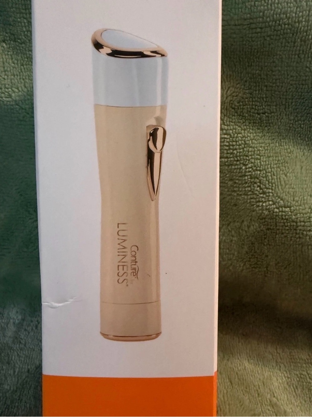 Conture b Luminess Kinetic Smooth Hair Remover & Skin Polisher